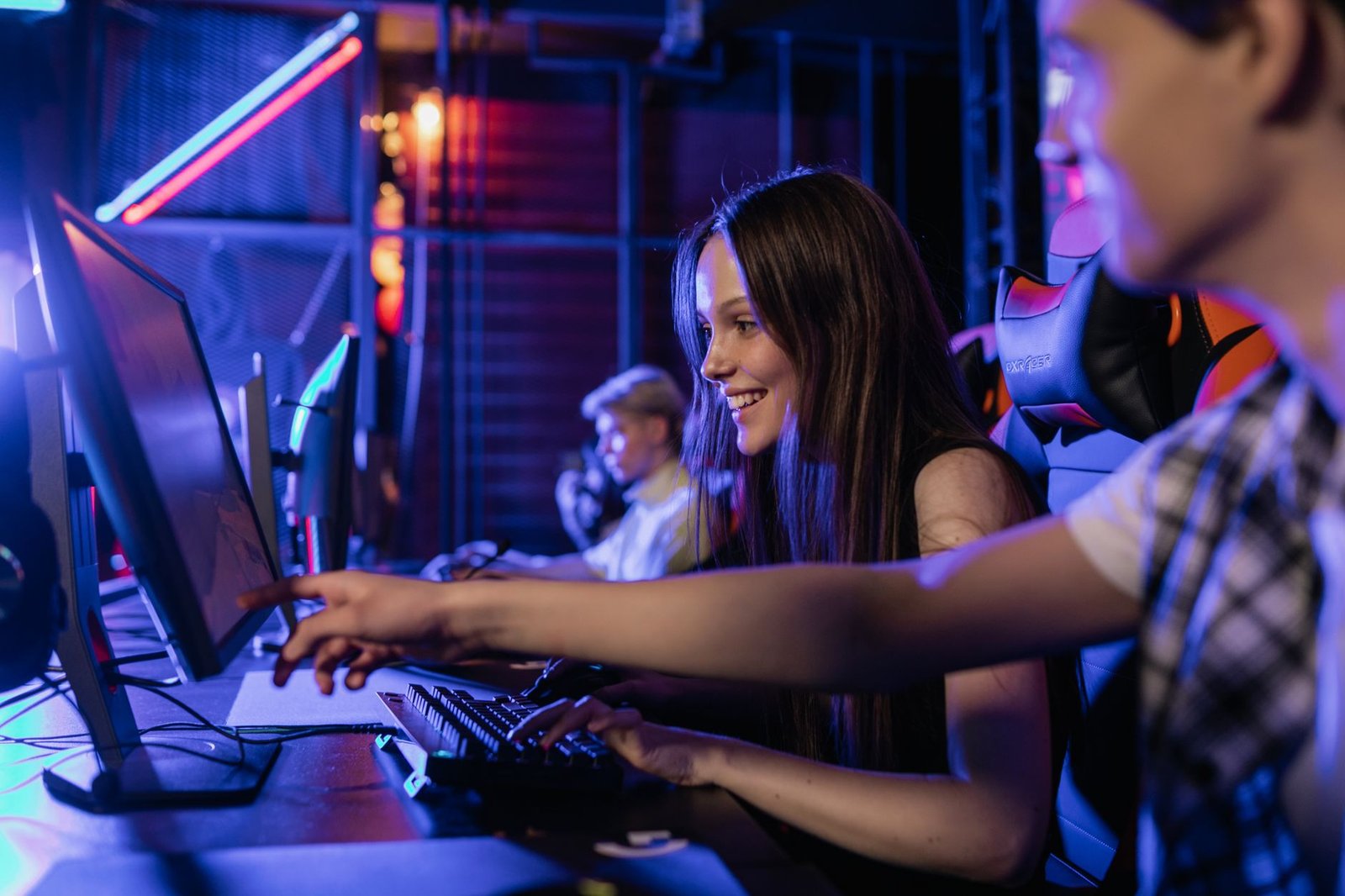 Gaming Chair Red Flags — What to Avoid