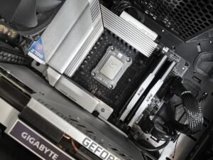 Buy a Gaming PC Now or Wait? (Late-2026)